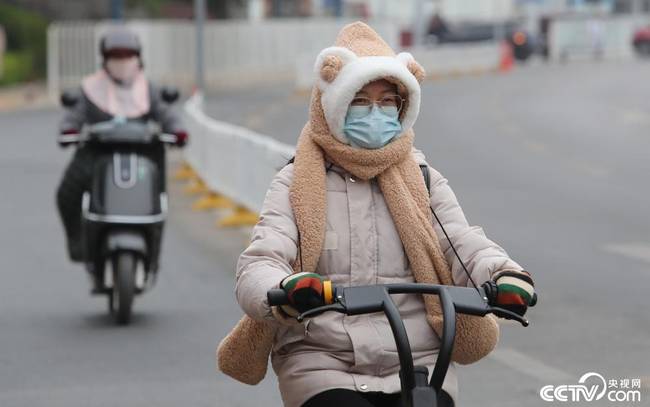 昆明遭遇“跳水式”降温