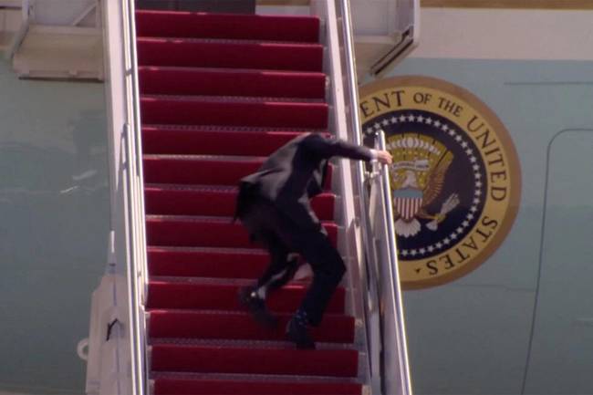 特朗普二度回应拜登摔倒：我早已预料到这一点