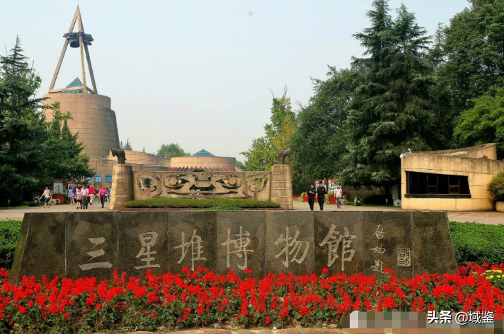 全国闻名的三星堆遗迹，为何挖掘一半，又停止挖掘了呢？