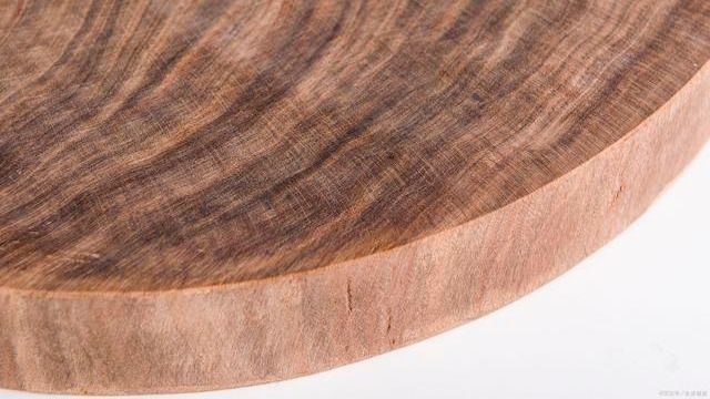 过期的牛奶直接丢掉吗？千万不要丢，它还有这十大妙用