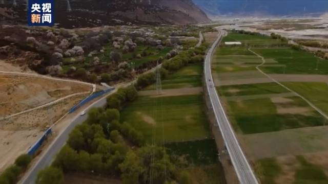 西藏拉萨至林芝铁路今天开始验收