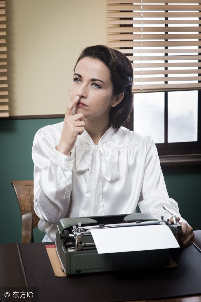 年终个人述职报告范文，不可照搬照抄，重点在于借鉴启发思路！