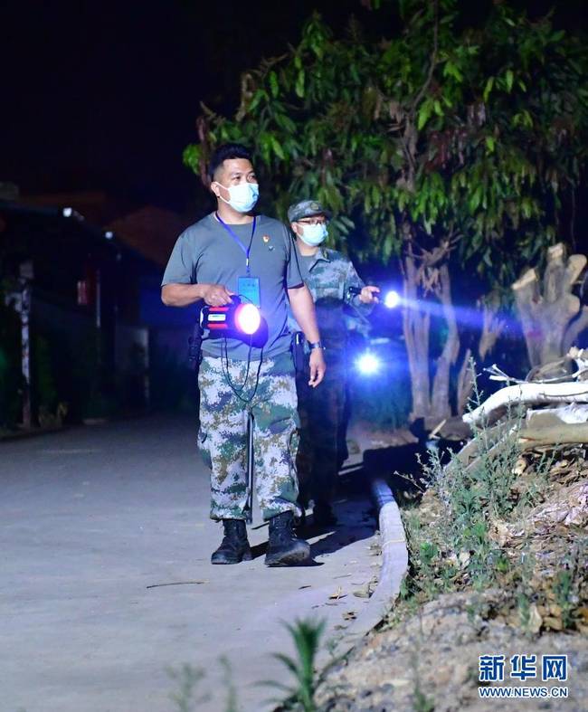 黑夜里的坚守——夜访瑞丽边境疫情防控执勤点